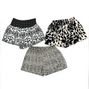 🖤 3 for 1 🖤 lightweight elastic ladies fashion shorts S